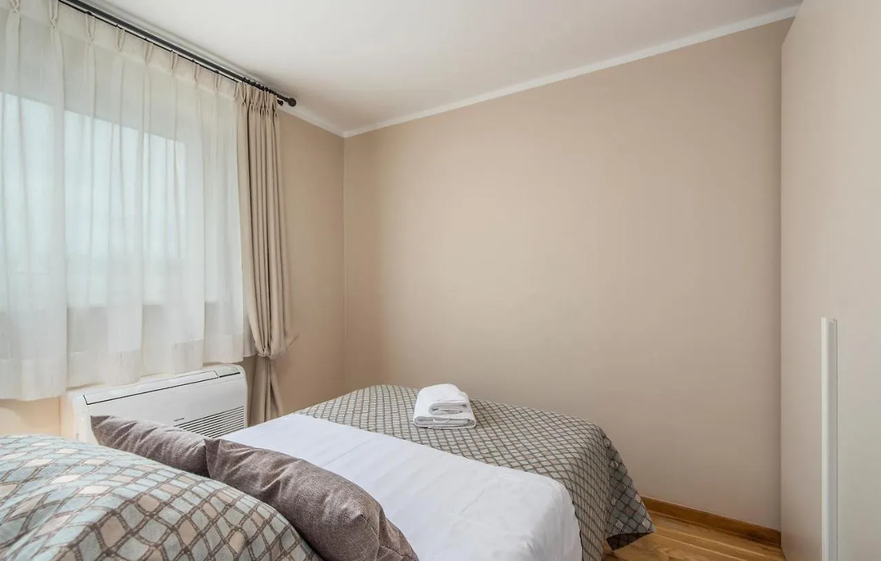 Gorgeous Apartments With Shared Heated Pool Musalez Croatia