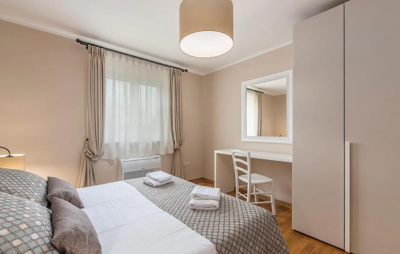 Gorgeous Apartments With Shared Heated Pool Musalez 0*,  Croatia