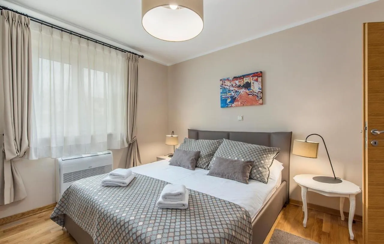 Gorgeous Apartments With Shared Heated Pool Musalez Guest house