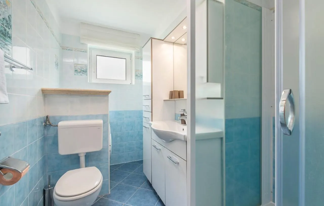 Guest house Gorgeous Apartments With Shared Heated Pool Musalez Croatia