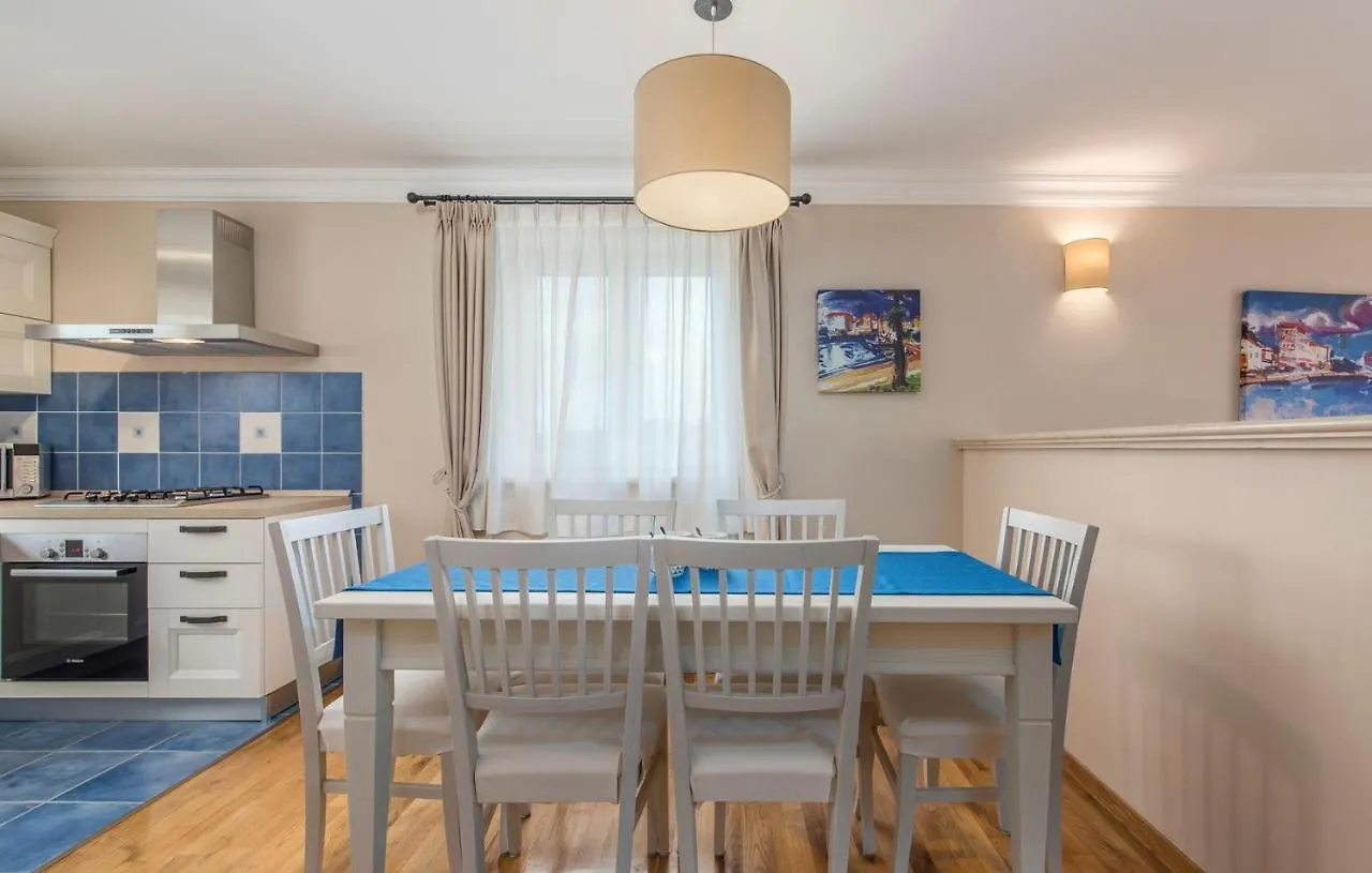 Gorgeous Apartments With Shared Heated Pool Musalez Guest house