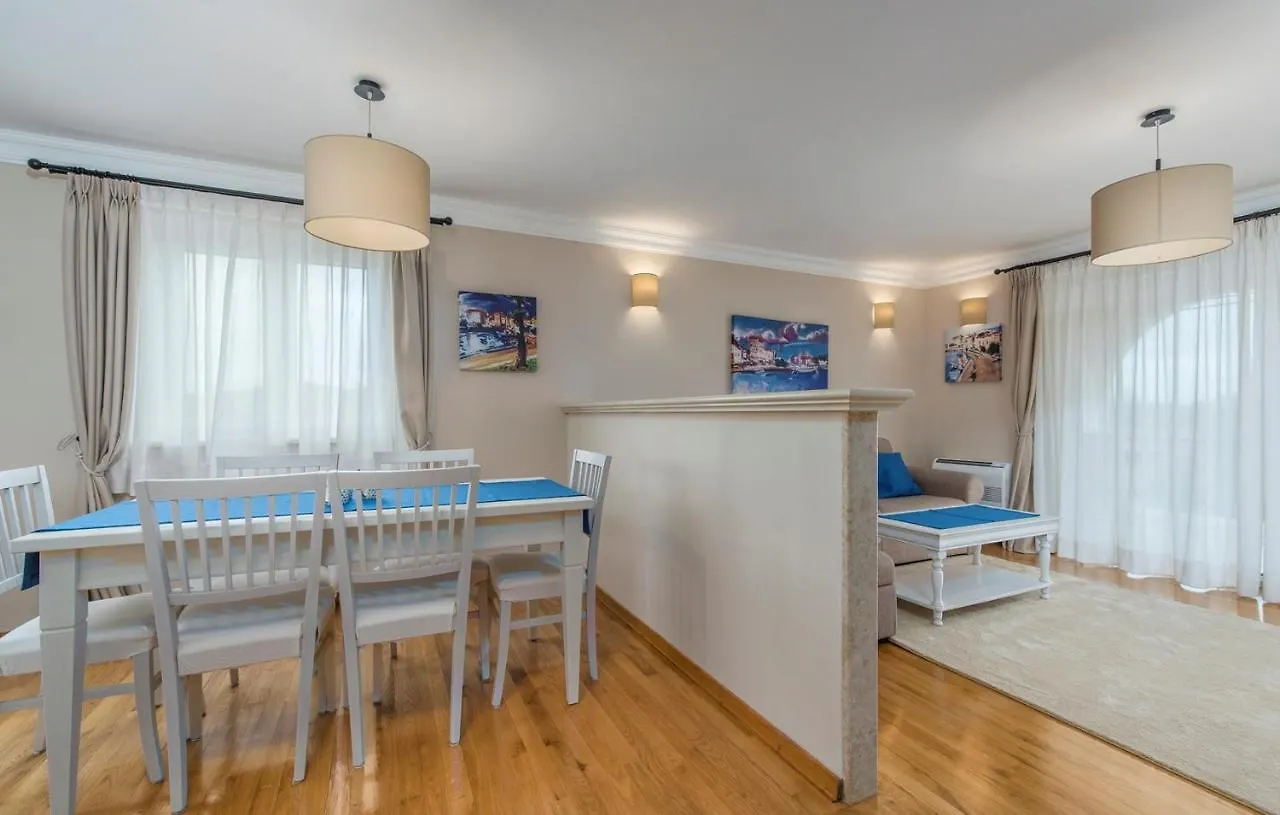 Guest house Gorgeous Apartments With Shared Heated Pool Musalez
