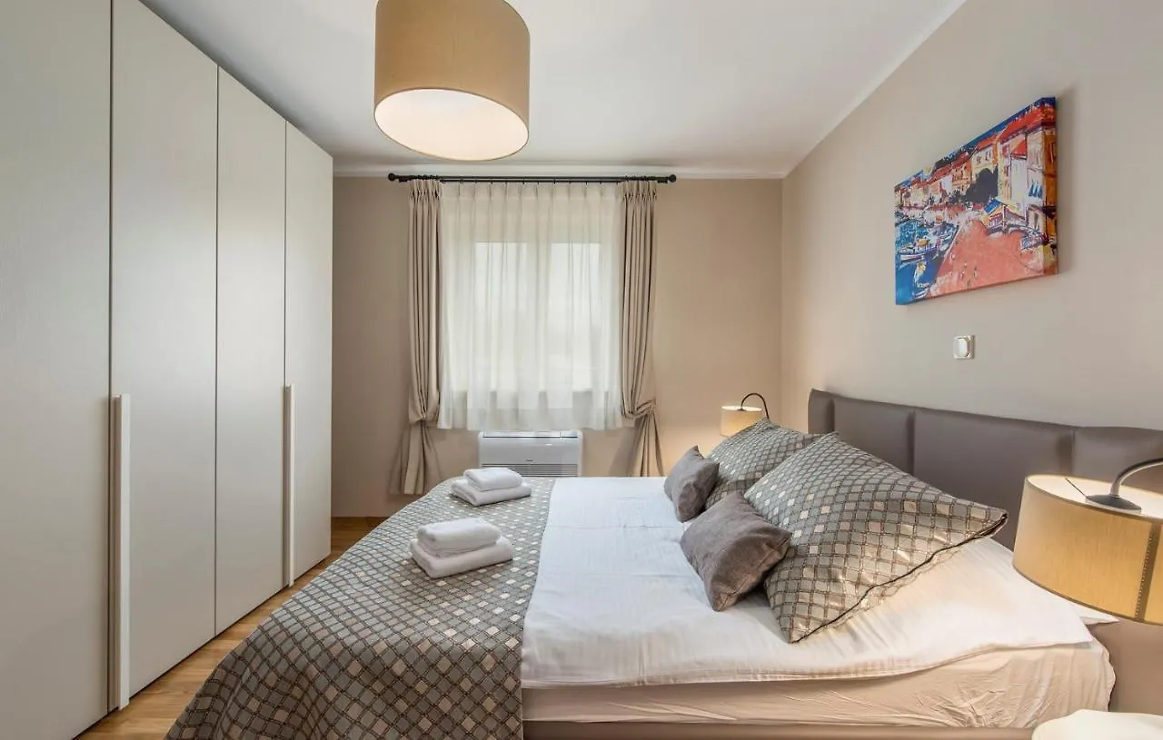 Gorgeous Apartments With Shared Heated Pool Musalez Croatia