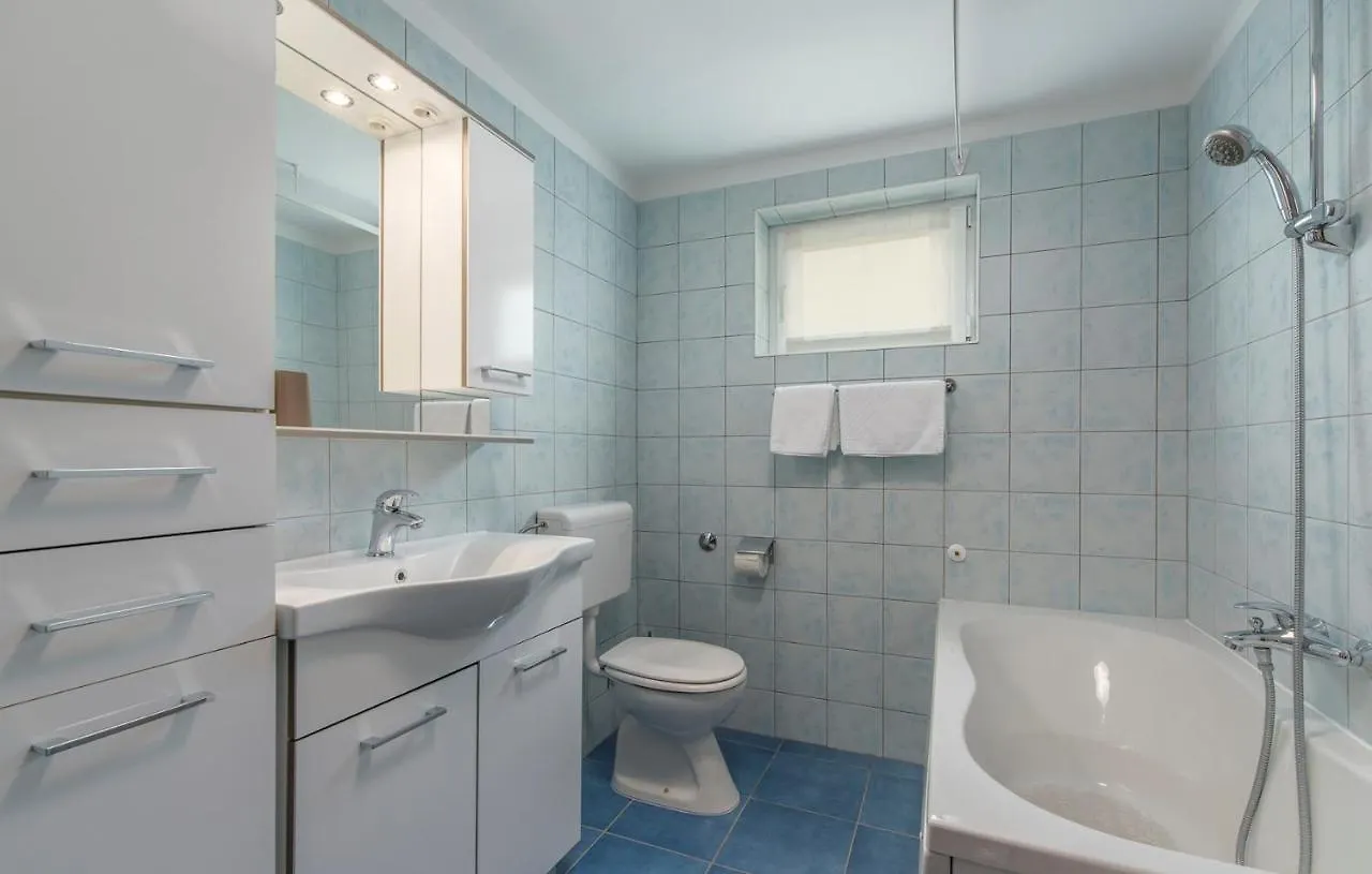 Gorgeous Apartments With Shared Heated Pool Musalez Guest house